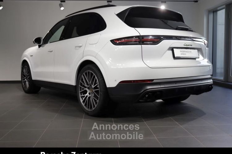 Porsche Cayenne Porsche Cayenne E-Hybride 462Ch Platinum Edition Alarme Attelage Caméra 60 / 14 - <small></small> 80.290 € <small></small> - #2