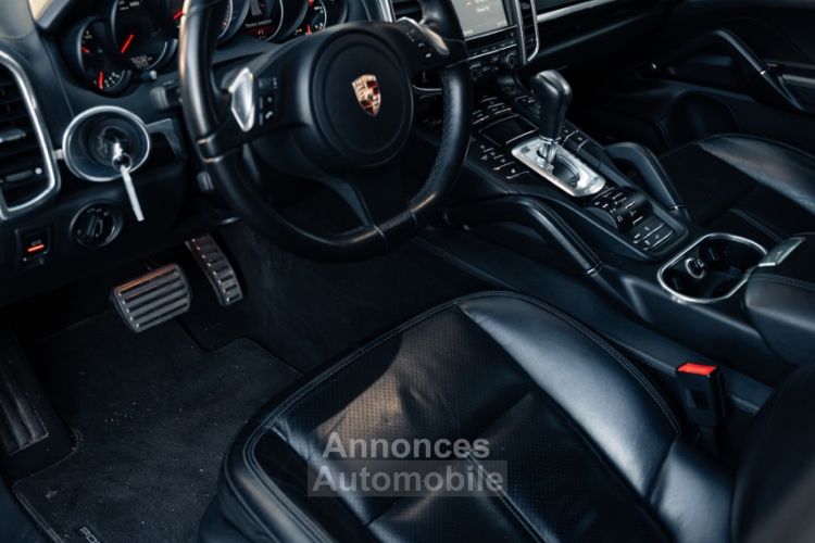 Porsche Cayenne Porsche Cayenne II (2) 4.8 V8 400ch - Carnet D'entretien Complet Et Jour Chez Porsche - <small></small> 32.490 € <small></small> - #16