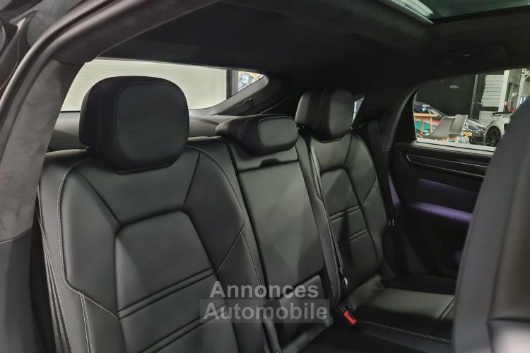 Porsche Cayenne PORSCHE CAYENNE TURBO S E-HYBRID COUPE 4.0 L 680 CV – 40 000 € D’OPTIONS – PACK CARBONE - <small></small> 169.990 € <small>TTC</small> - #38