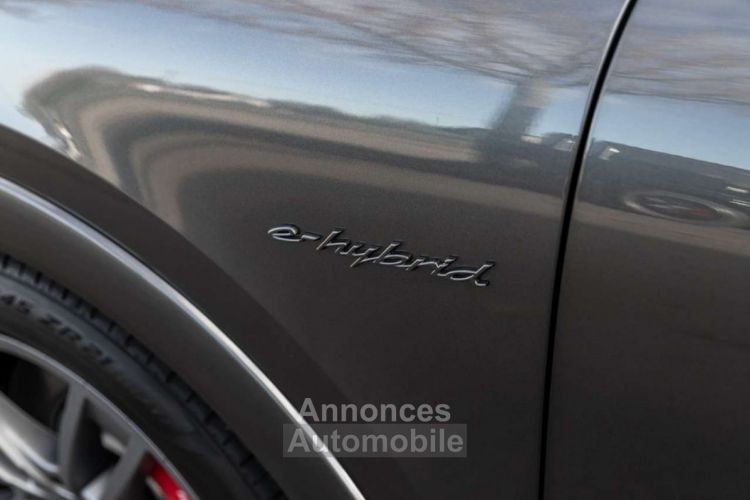 Porsche Cayenne S E-HYB-CARBON-MASSAGE-NACHTZICHT-PDCC-DISPL-HUD - <small></small> 146.900 € <small>TTC</small> - #16