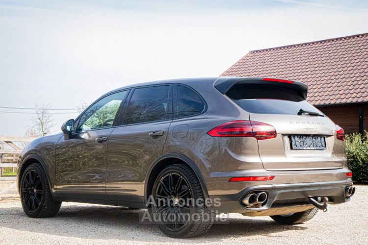 Porsche Cayenne S E-Hybride 3.0i V6 Tiptronic 4X4 - TREKHAAK - ZETELVENTILATIE - CAMERA - LUCHTVERING - EURO 6b - <small></small> 36.999 € <small>TTC</small> - #9