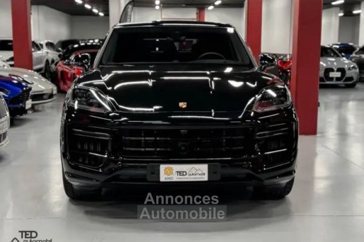 Porsche Cayenne Turbo E-Hybrid 739cv Model 2024 - <small></small> 184.900 € <small>TTC</small> - #2