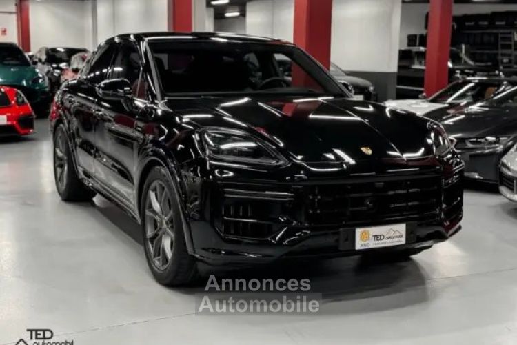 Porsche Cayenne Turbo E-Hybrid 739cv Model 2024 - <small></small> 184.900 € <small>TTC</small> - #3