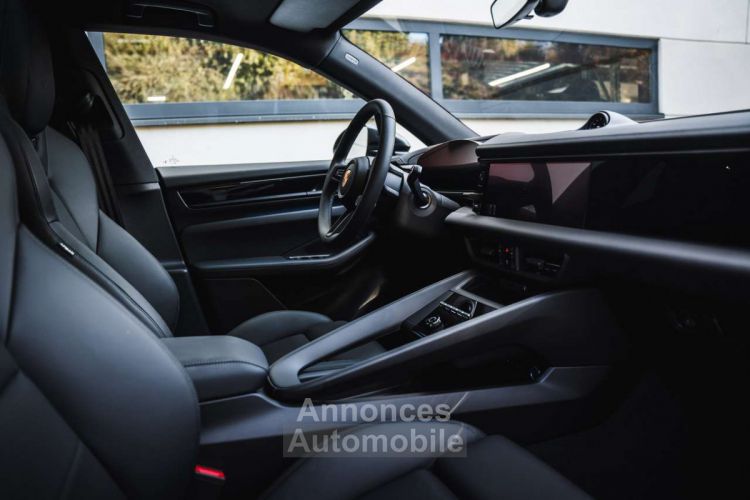 Porsche Macan 4 e-Macan 100 kWh BOSE Pano - <small></small> 110.900 € <small>TTC</small> - #28