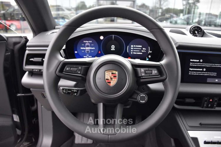 Porsche Macan 4 PANO CHRONO 22' Airsusp ACC - <small></small> 107.900 € <small>TTC</small> - #16