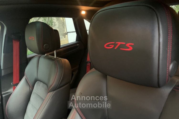 Porsche Macan GTS 1 main - <small></small> 78.000 € <small>TTC</small> - #22