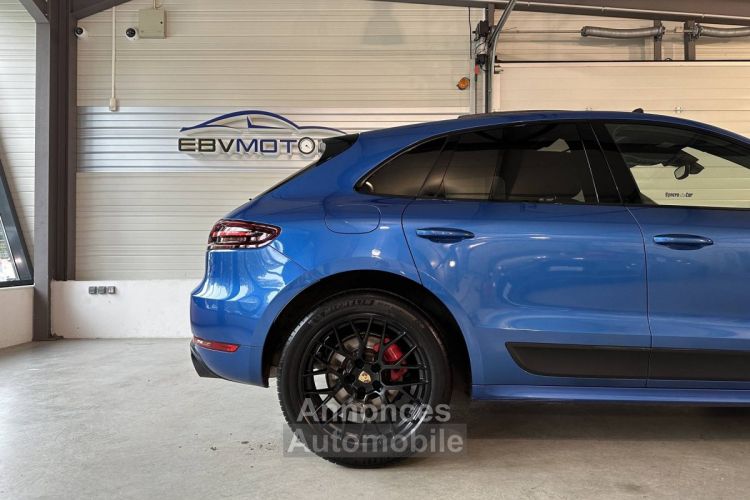 Porsche Macan GTS 3.0 V6 360 cv bleu saphir - <small></small> 59.900 € <small>TTC</small> - #2