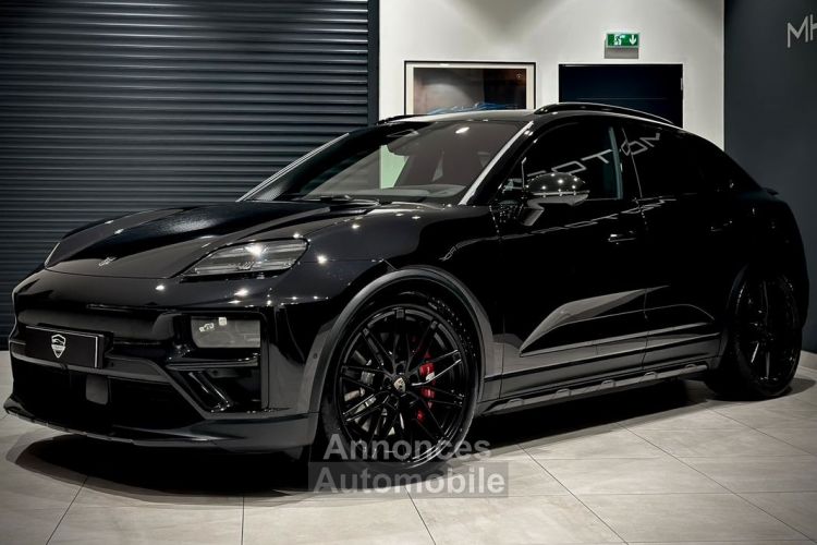 Porsche Macan NOUVEAU TURBO 639 Ch ROUE DIRECTRICE JA22 RS PACK SPORT OFFROAD DESIGNE TOIT OUVRANT CARBONE MATRIX FULL OPTIONS 11.2024 DISPO DE SUITE IMMAT FRANCE N - <small></small> 135.990 € <small>TTC</small> - #1