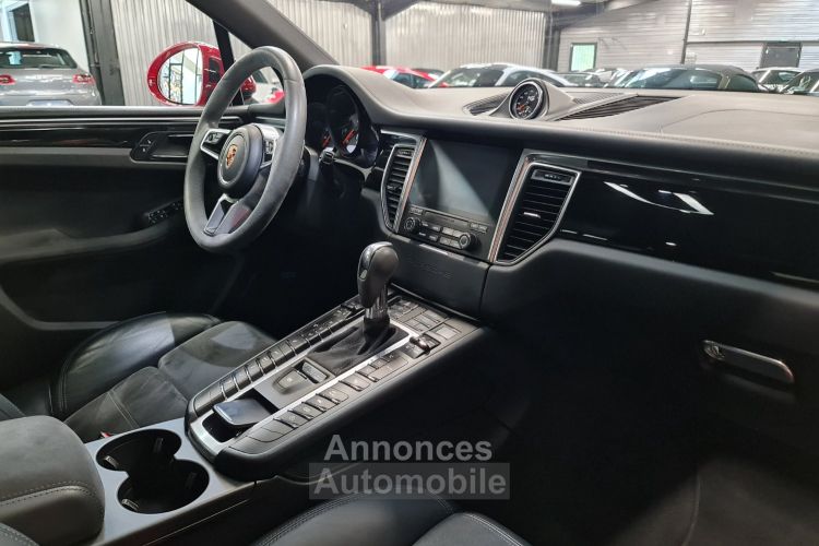 Porsche Macan PORSCHE MACAN GTS 3.0 L V6 360 CV – ROUGE CARMIN – Toit ouvrant / CarPlay / Jantes « sport classic » - <small></small> 56.990 € <small>TTC</small> - #30