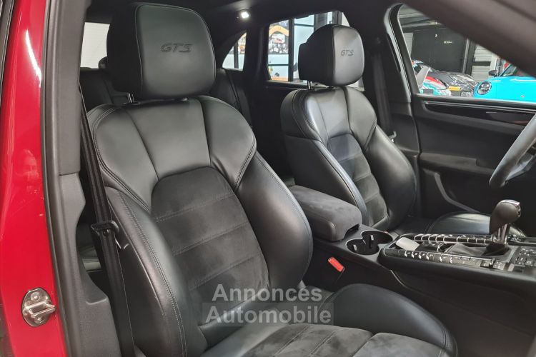 Porsche Macan PORSCHE MACAN GTS 3.0 L V6 360 CV – ROUGE CARMIN – Toit ouvrant / CarPlay / Jantes « sport classic » - <small></small> 56.990 € <small>TTC</small> - #31