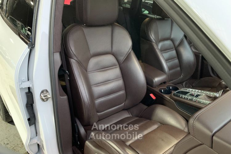 Porsche Macan PORSCHE MACAN TURBO 3.6 440CV PACK PERFORMANCE / PANO /PSE / CHRONO / ATTELAGE / FULL - <small></small> 49.990 € <small></small> - #27