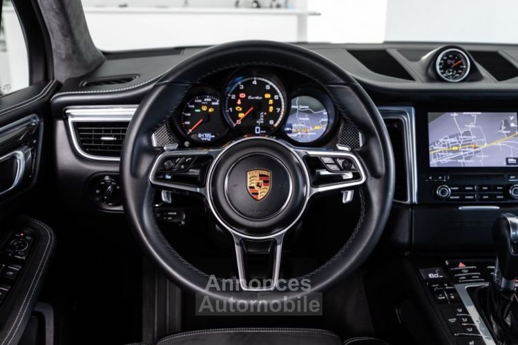 Porsche Macan Porsche Macan Turbo Perf. 441 PDK Carb. TOP CHRONO SPORT + PASM PSE Garantie P.Approved 17/01/2025 - <small></small> 63.300 € <small>TTC</small> - #16