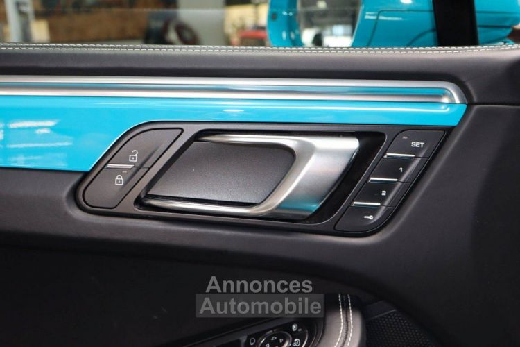 Porsche Macan Turbo Miami blue - <small></small> 72.900 € <small>TTC</small> - #33