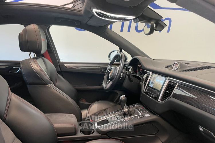 Porsche Macan Turbo Pack Performance – 3.6 V6 440ch A partir de 800 Avec plus 15 000 d’options Véhicule suivi chez  configuration - <small></small> 80.400 € <small>TTC</small> - #3