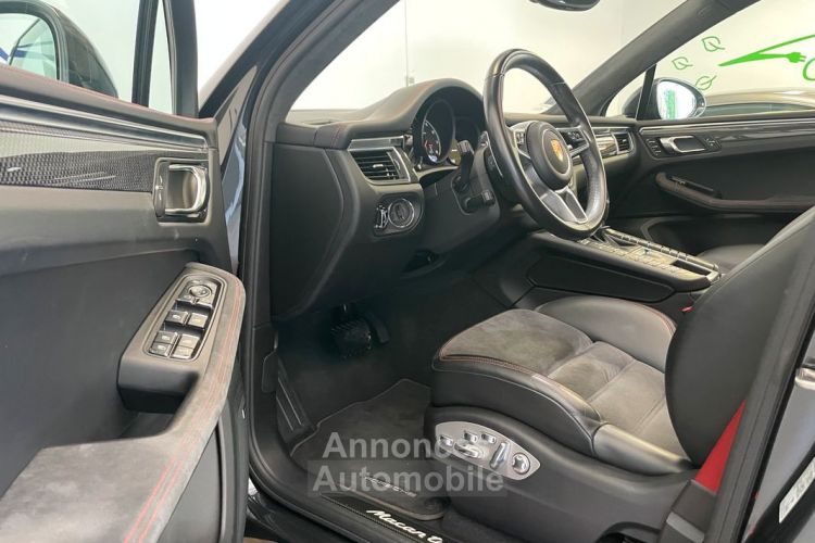 Porsche Macan Turbo Pack Performance – 3.6 V6 440ch A partir de 800 Avec plus 15 000 d’options Véhicule suivi chez  configuration - <small></small> 80.400 € <small>TTC</small> - #4