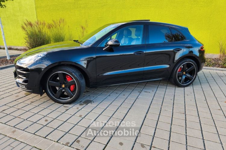 Porsche Macan Turbo Performance 441ch full black pasm pse bose sport chrono sport design Garantie 12 mois - <small></small> 60.000 € <small></small> - #1