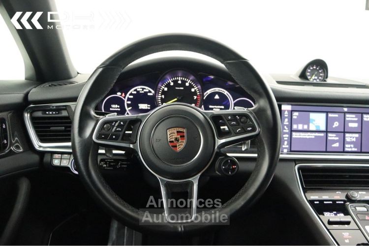 Porsche Panamera 4 HYBRID SPORT TURISMO- NAVI - LEDER PANODAK CRAYON - <small></small> 67.495 € <small>TTC</small> - #17