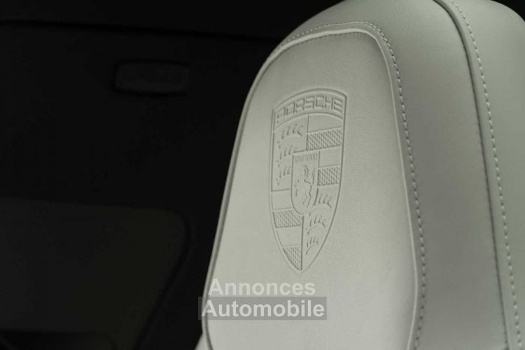 Porsche Panamera Hybr MOD'25 SportDesign Sportexhaust 2ndDisplay - <small></small> 159.900 € <small>TTC</small> - #22