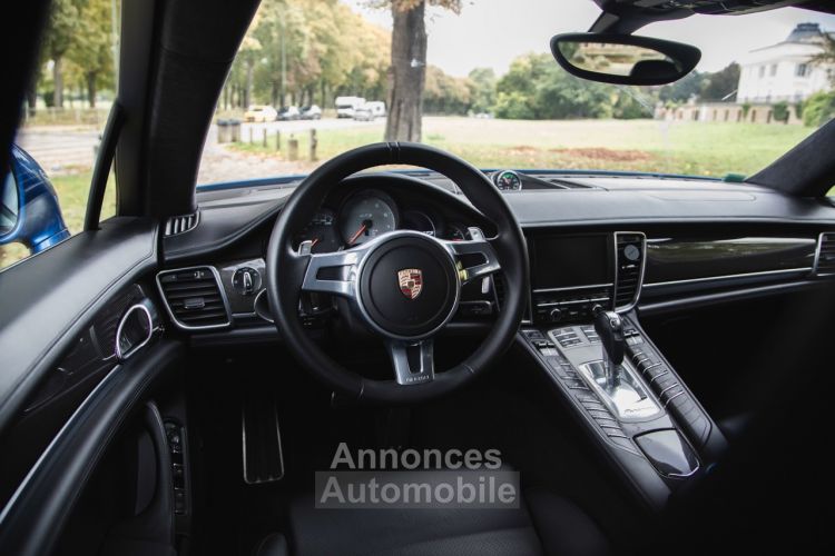 Porsche Panamera 4.8 V8 440 GTS - Couleur Blue Saphyr 