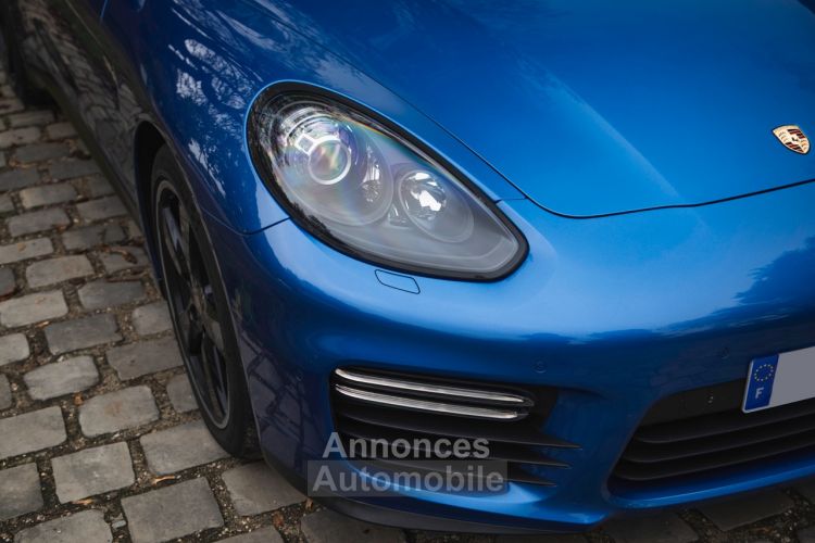 Porsche Panamera Porsche Panamera 4.8 V8 440 GTS - Couleur Blue Saphyr Paint to simple - <small></small> 57.990 € <small></small> - #12