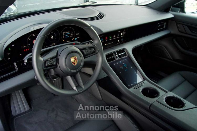 Porsche Taycan - - 4900 km - - Perfbatt Airsusp Sound Pano 22KW - <small></small> 79.900 € <small>TTC</small> - #9