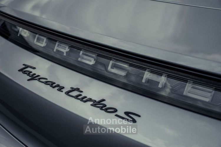Porsche Taycan - <small></small> 124.950 € <small>TTC</small> - #7