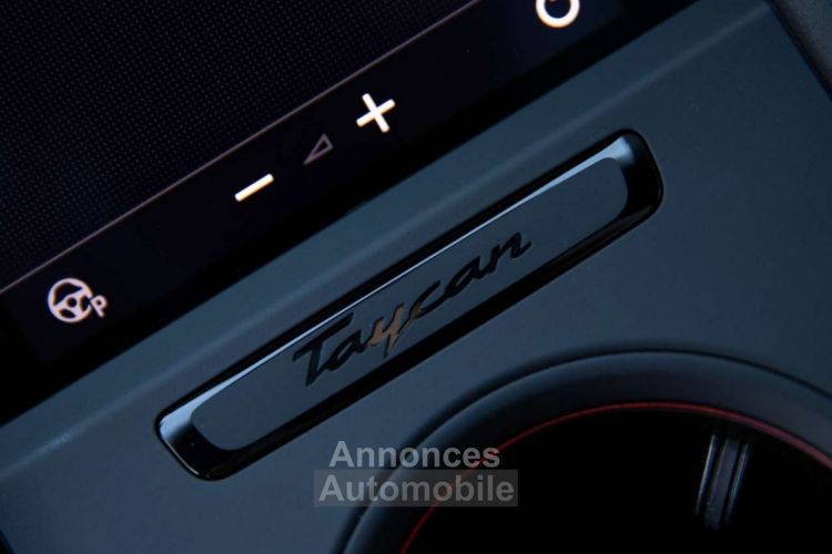 Porsche Taycan 4 CROSS T.-FACELIFT-105KW-DISPLAY-CHRONO-BOSE-PANO - <small></small> 123.900 € <small>TTC</small> - #47