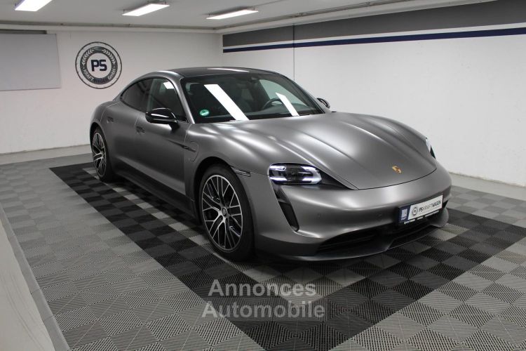 Porsche Taycan GRIS MAT 93Kwh TOIT PANO LED LIFT SIEGES ELEC A MEMOIRE CAMERA 360° GARANTIE 12 MOIS - <small></small> 90.500 € <small>TTC</small> - #2