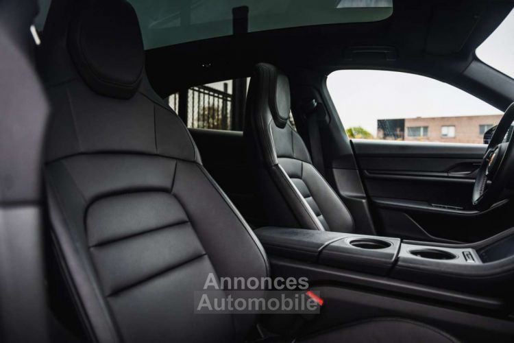 Porsche Taycan Sport Turismo Bose Passenger display - <small></small> 79.900 € <small>TTC</small> - #22