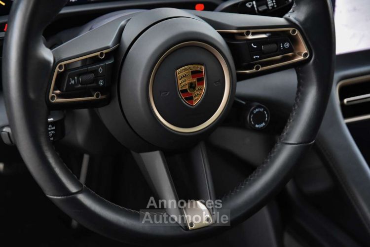 Porsche Taycan TURBO S SPORT DESIGN CARBON - <small></small> 78.950 € <small>TTC</small> - #11