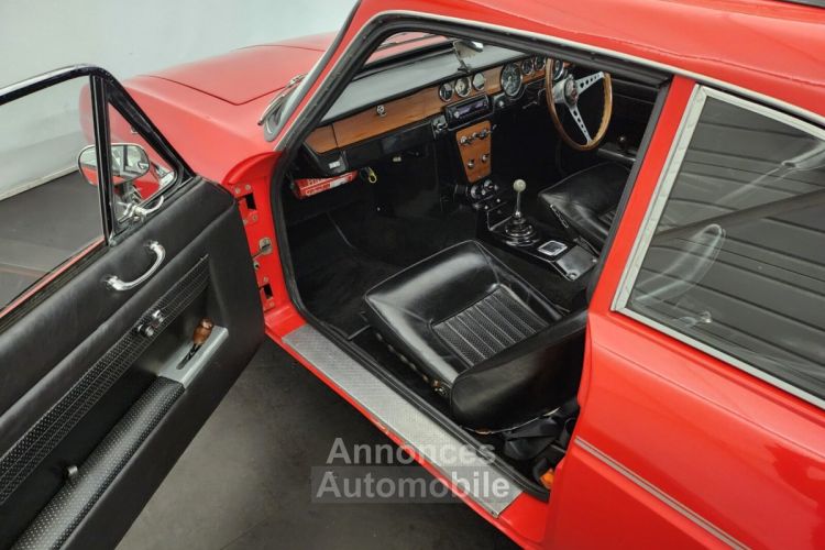 Reliant Scimitar GT SE4 - <small></small> 24.500 € <small>TTC</small> - #32