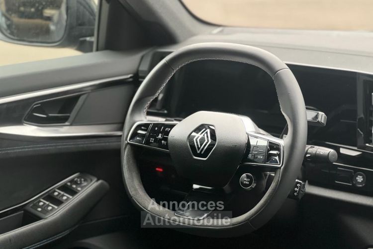 Renault Austral ESPRIT ALPINE à partir de 629 €/mois 200CH E-TECH - <small></small> 37.999 € <small>TTC</small> - #8