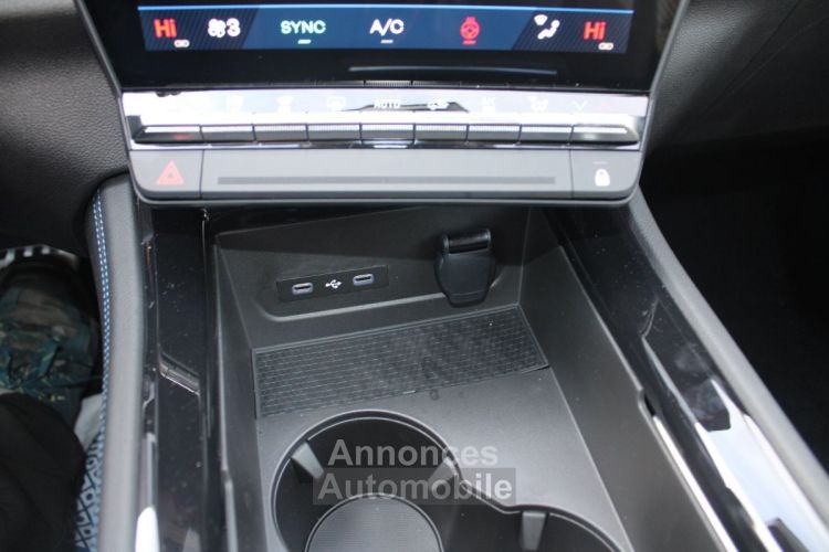 Renault Austral FULL HYBRIDE ESPRIT ALPINE 200 CV GPS 3D CAMÉRA I-COKPIT FULL LED USB BOITE AUTO - <small></small> 37.900 € <small>TTC</small> - #15