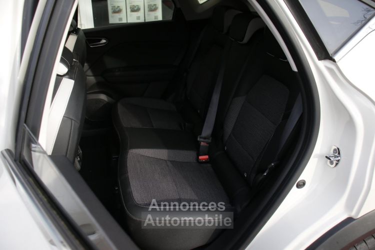 Renault Captur 1.3 TCe 130 Intens EDC7 (1ère main, Caméra, Alerte franchissement de ligne...) - <small></small> 17.990 € <small>TTC</small> - #27