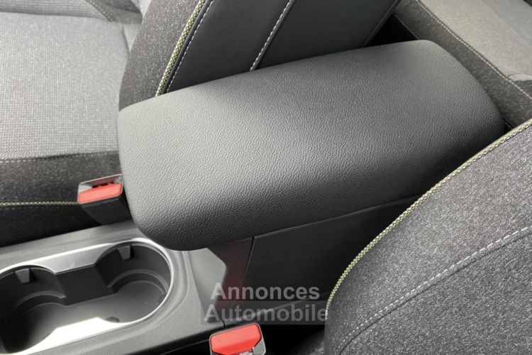 Renault Captur II (2) 1.3 MILD HYBRID 160 TECHNO EDC TOIT OUVRANT / CAMERA 360° - <small></small> 27.490 € <small></small> - #42