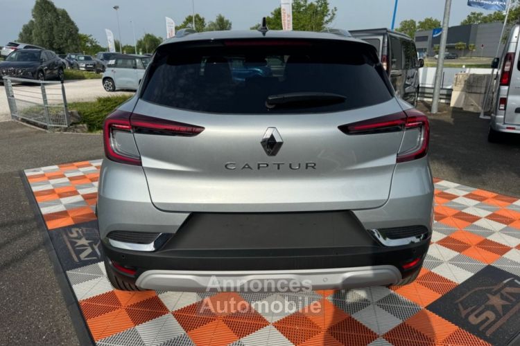 Renault Captur Mild hybrid 140 EDC TECHNO GPS 9.3 Caméra 360° Induction Barres - <small></small> 25.450 € <small>TTC</small> - #5