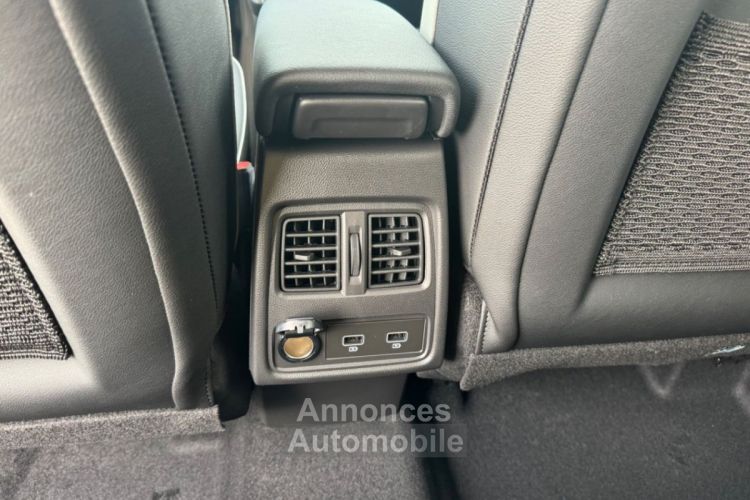 Renault Captur Mild hybrid 140 EDC TECHNO GPS 9.3 Caméra 360° Induction Barres - <small></small> 25.450 € <small>TTC</small> - #12