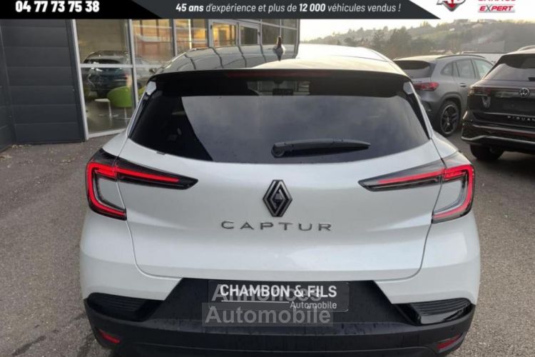 Renault Captur mild hybrid 160 EDC Techno - <small></small> 26.990 € <small>TTC</small> - #4