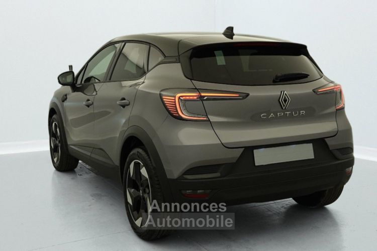 Renault Captur NOUVEAU MILD HYBRID 140 TECHNO - <small></small> 24.278 € <small>TTC</small> - #4