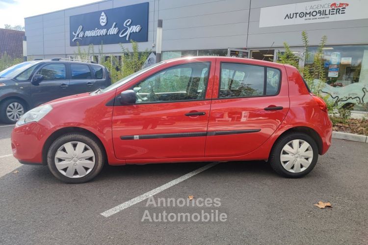 Renault Clio 1.2 16v 75ch Authentique - <small></small> 5.690 € <small>TTC</small> - #2