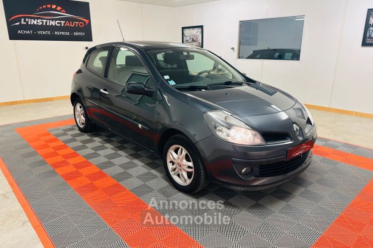 Renault Clio 1.2 16V EXPRESSION - <small></small> 5.750 € <small>TTC</small> - #1