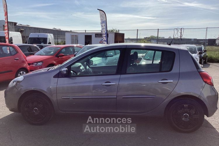 Renault Clio 1.2 Authentique - <small></small> 5.950 € <small>TTC</small> - #3