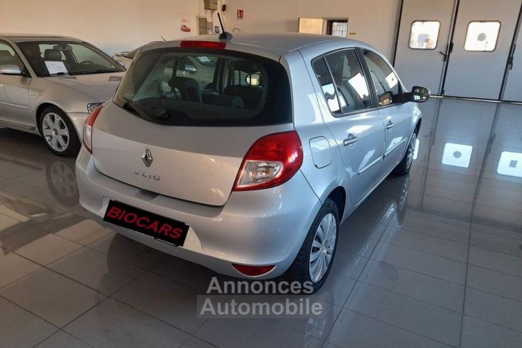 Renault Clio 1.2 Dynamique - <small></small> 5.700 € <small>TTC</small> - #3