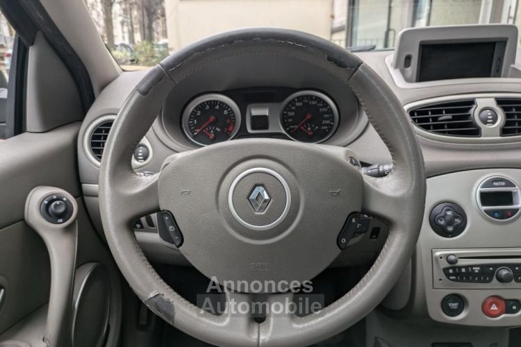 Renault Clio 1.2 TCE 100 EXCEPTION TOMTOM - <small></small> 4.990 € <small>TTC</small> - #15