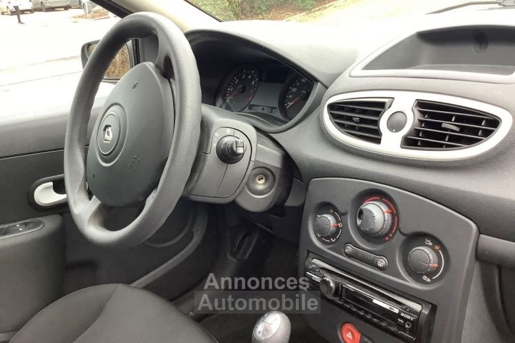 Renault Clio 1.2 YAHOO - <small></small> 5.250 € <small>TTC</small> - #5