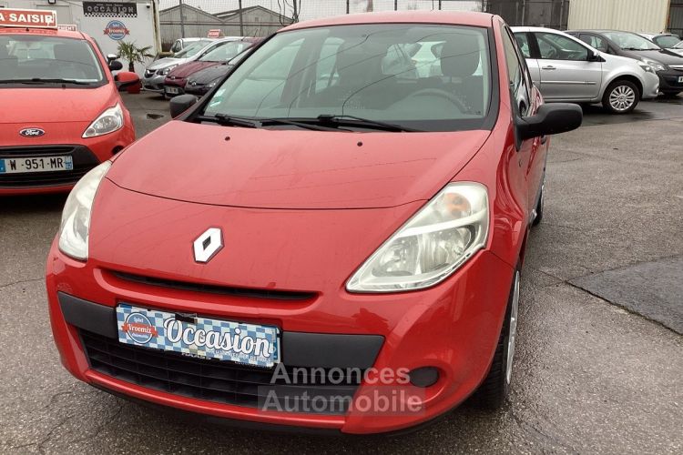 Renault Clio 1.2 YAHOO - <small></small> 5.450 € <small>TTC</small> - #1