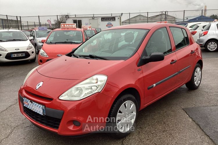 Renault Clio 1.2 YAHOO - <small></small> 5.450 € <small>TTC</small> - #2