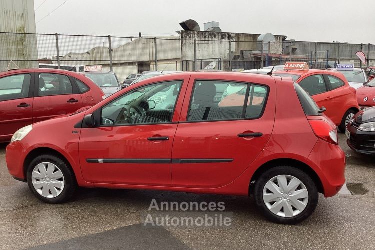 Renault Clio 1.2 YAHOO - <small></small> 5.450 € <small>TTC</small> - #4