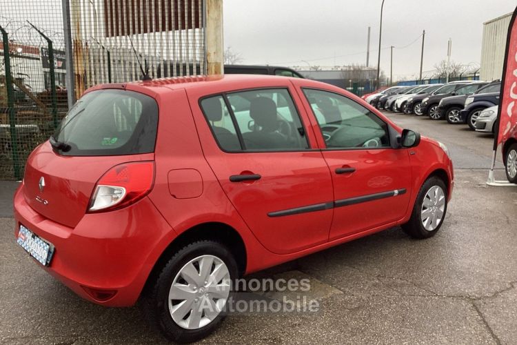 Renault Clio 1.2 YAHOO - <small></small> 5.450 € <small>TTC</small> - #8