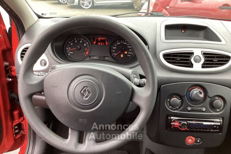 Renault Clio 1.2 YAHOO - <small></small> 5.450 € <small>TTC</small> - #19